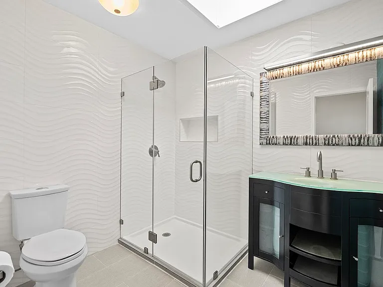 426 Santa Paula Ave — Photo 22