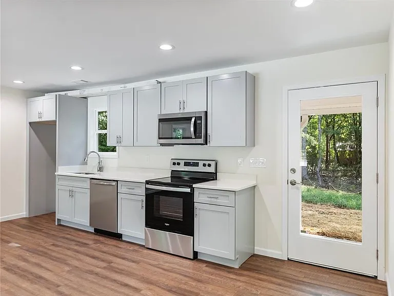 8079 Beachwood Dr — Photo 8