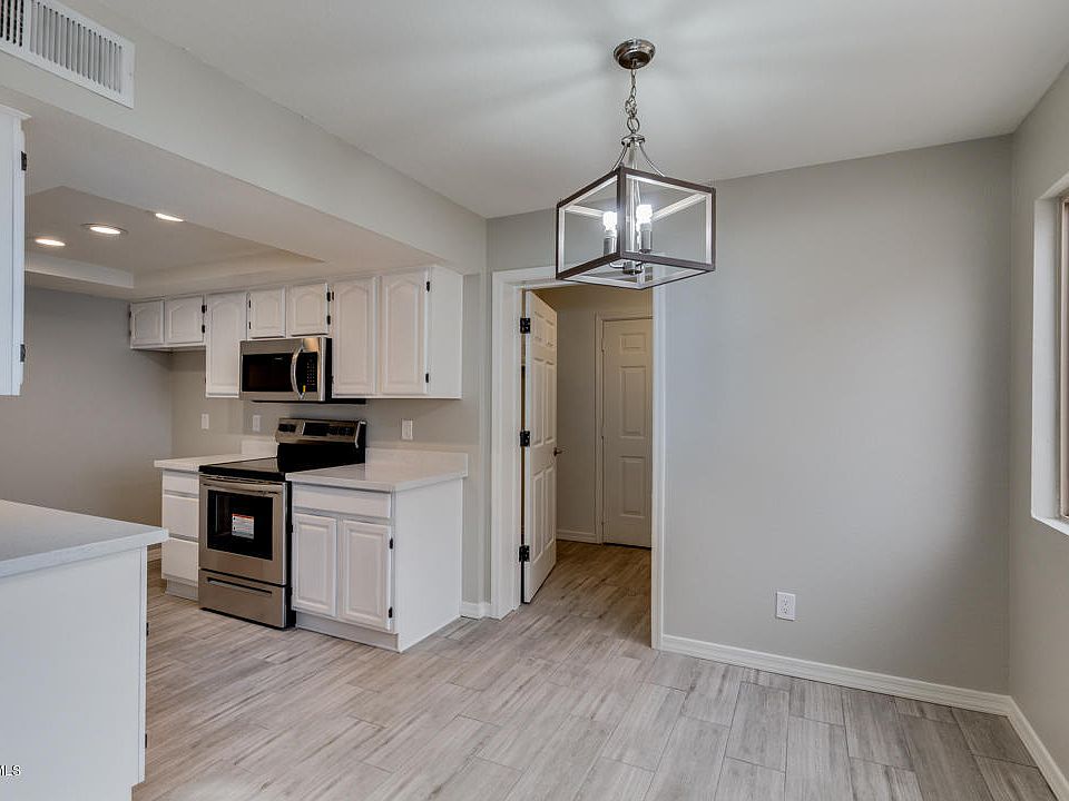 1st image of 1221 N 84th Pl