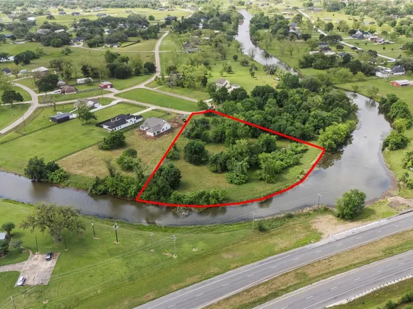 1127 Saddle Horn Bnd Lot 84, Angleton, TX 77515