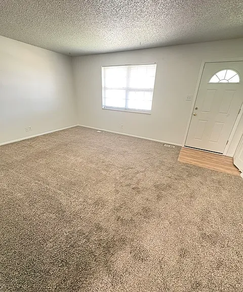 2122 E 116th Pl — Photo 14