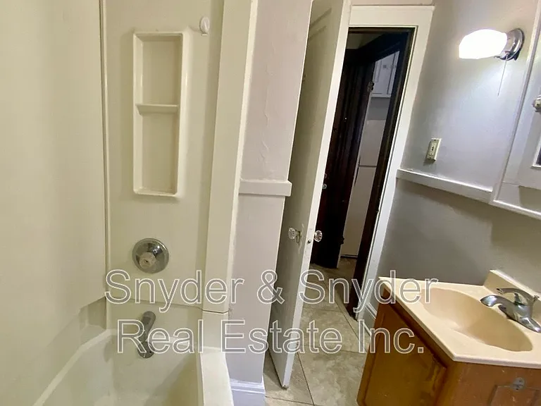 689 Schiller Ave #2 — Photo 10