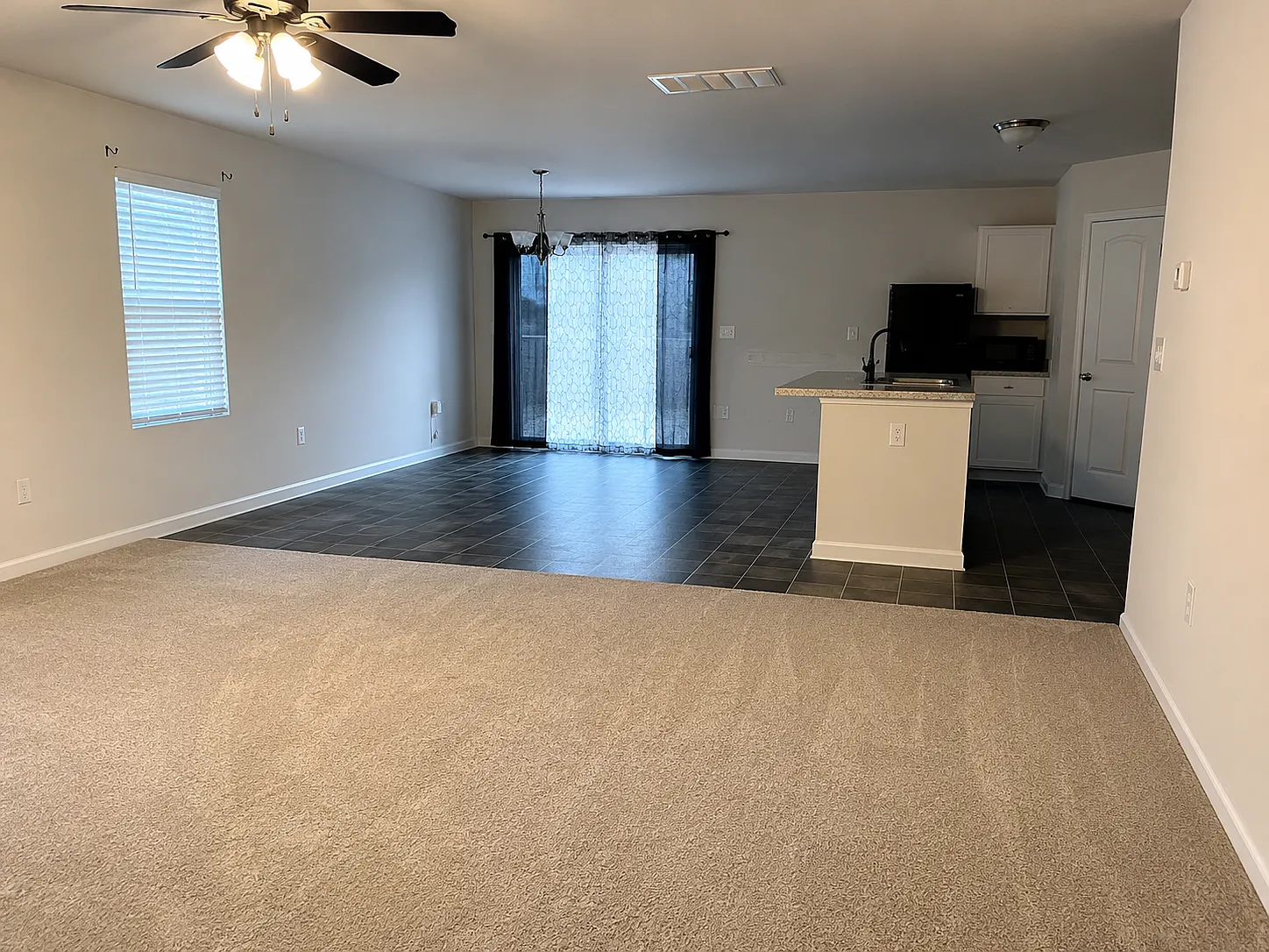 4 bed, 1925 sqft, $2,000 — Photo 3
