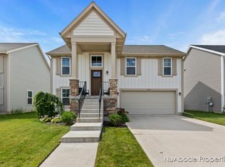 3808 Blazing Star St SE, Kentwood, MI 49512