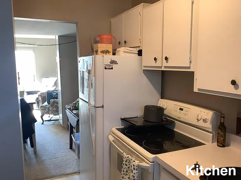 2904 Charles St — Photo 5