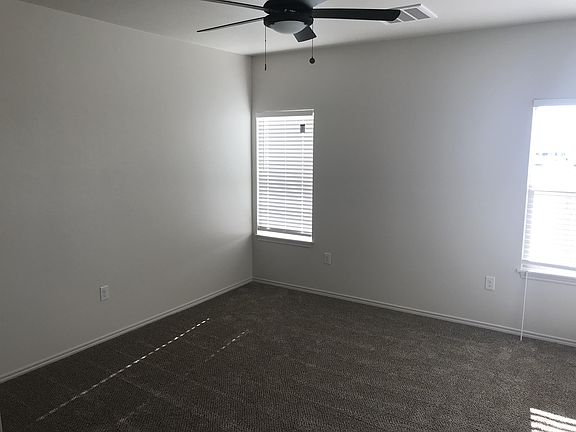 4th image of 11609 Evanston Ave