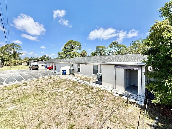 4th image of 7071 Bee Ridge Rd Unit B