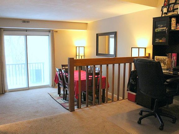 5th image of 117 Tall Oaks Dr Unit C