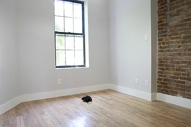 Rented by Rennit Inc.