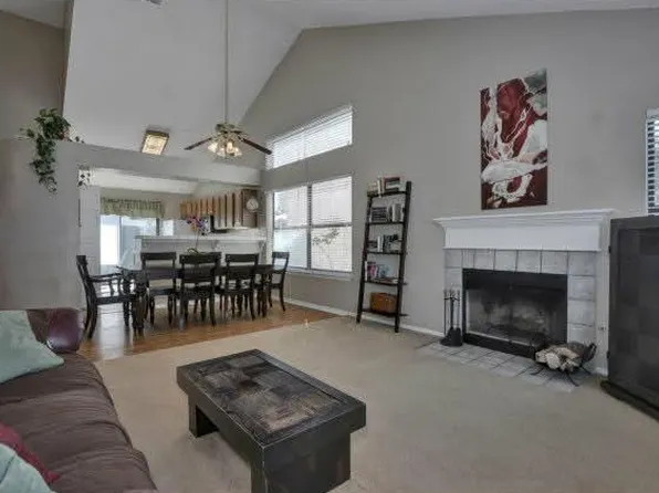 9090 Soledad St, Gilroy, CA 95020