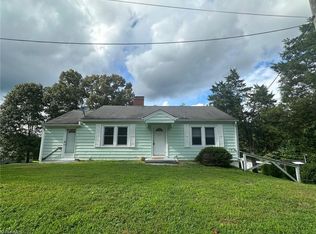 191 Monroe Rd, Mount Airy, NC 27030