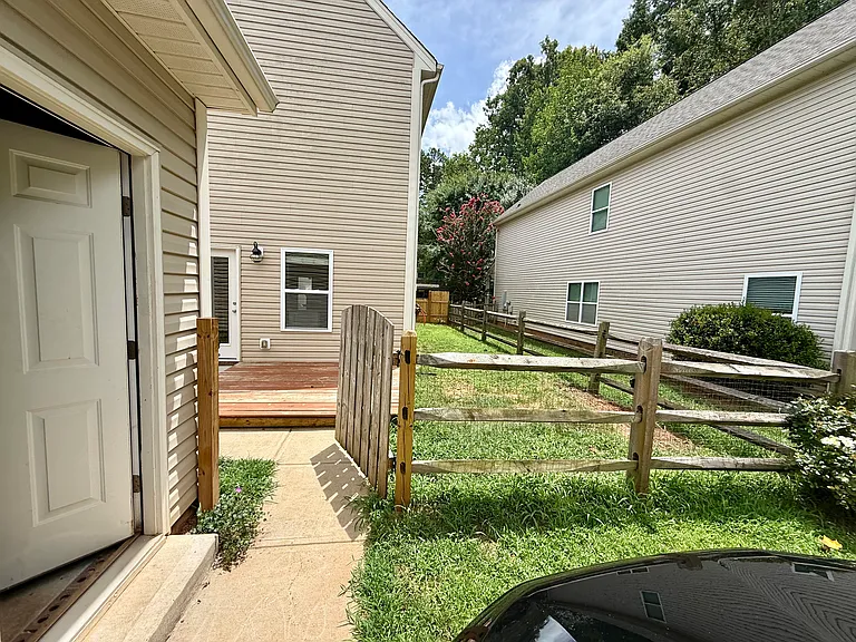 7007 McLothian Ln — Photo 19