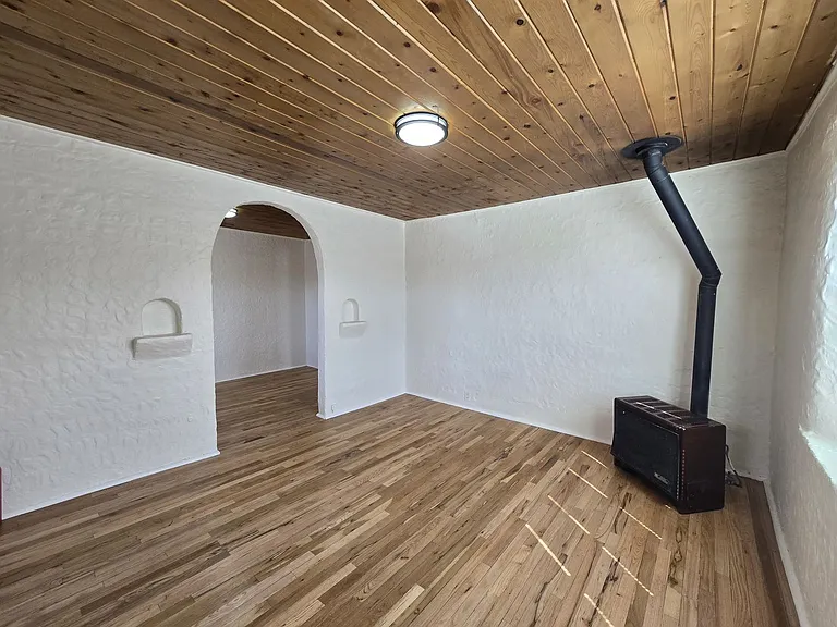 508 Franklin Ave — Photo 7