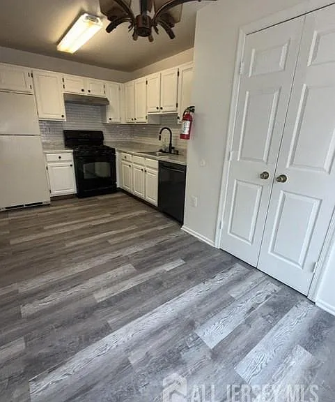 778 Harbortown Blvd — Photo 5