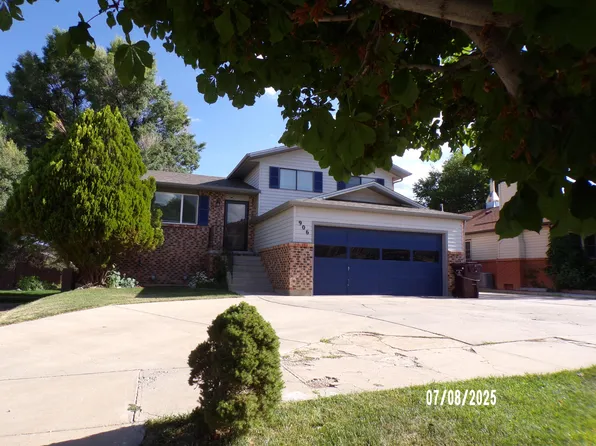 906 Stonewall Ave, Trinidad, CO 81082