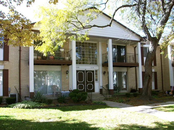 29280 Gloede Dr #89, Warren, MI 48088