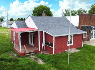 104 W Pearl St, Trafalgar, IN 46181