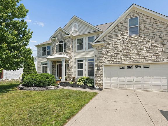 3rd image of 970 Mueller Dr