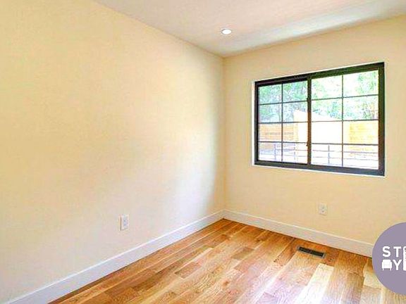 5th image of 25 Fayette St #1I