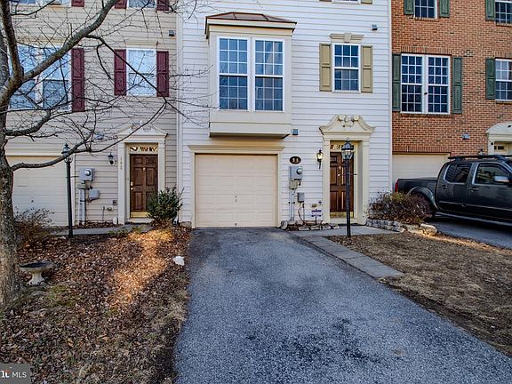 3rd image of 98 Lullwater Way