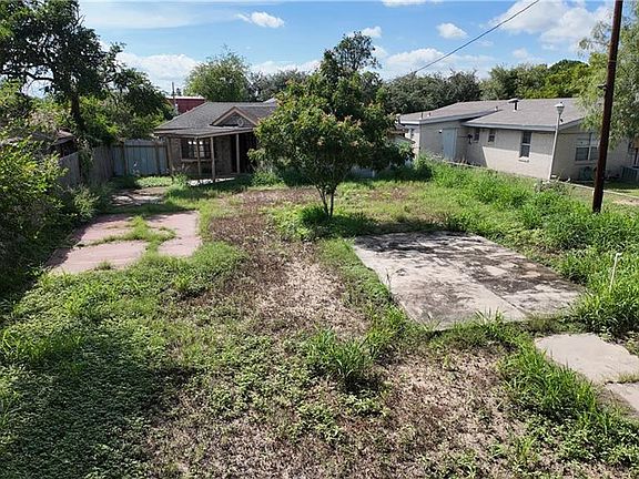 5th image of 504 N Francisco Ave