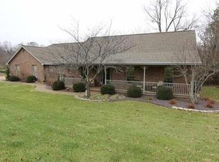 5644 Inverness Dr, Newburgh, IN 47630