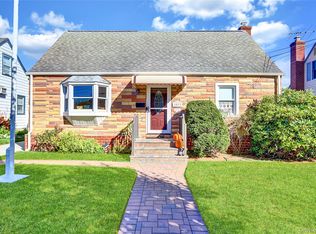 1073 Thomas Ave, Baldwin, NY 11510
