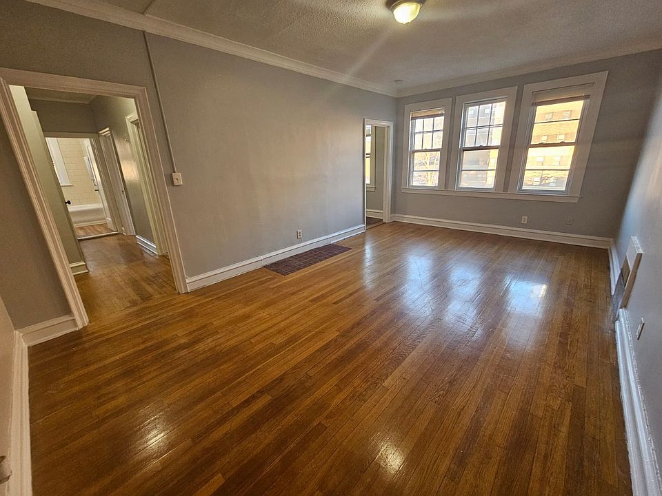 1st image of 330 Laurel St Unit 315