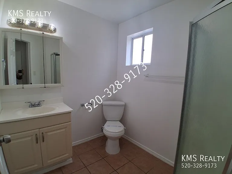 3536 E Blacklidge Dr #3 — Photo 8