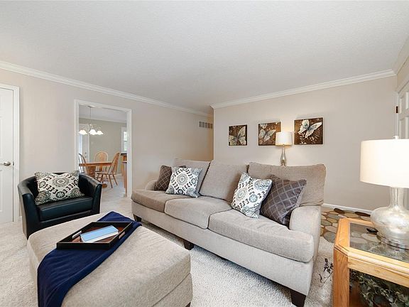 5th image of 11540 Burgess Ave
