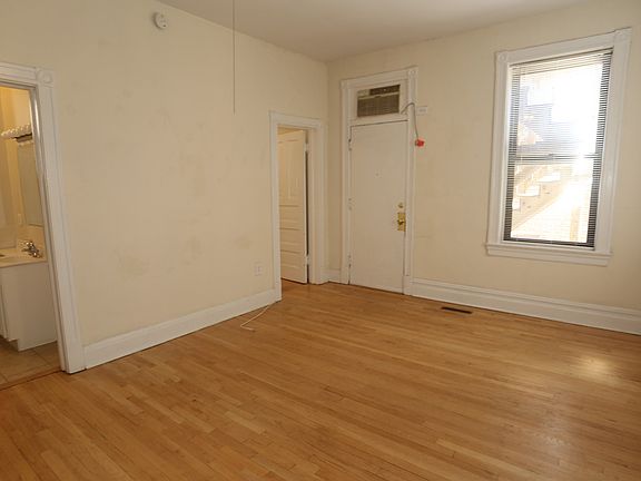 5th image of 3525 N Wilton Ave #Ffr1