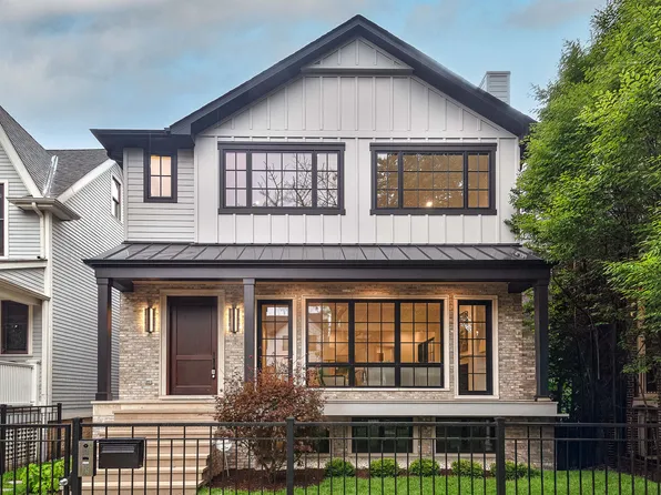 1907 W Cuyler Ave, Chicago, IL 60613