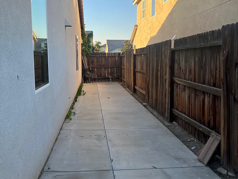 5117 Gold Creek Way — Photo 12