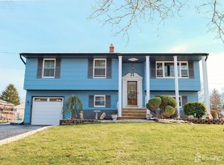 277 Grandview Ave, Piscataway, NJ 08854