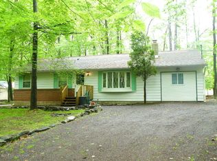 1168 Beech Ln, Pocono Lake, PA 18347