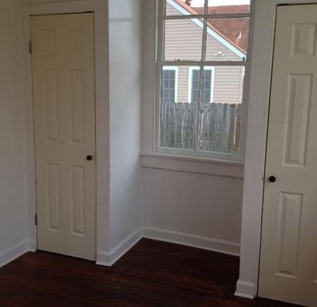 5th image of 8718 Apricot St