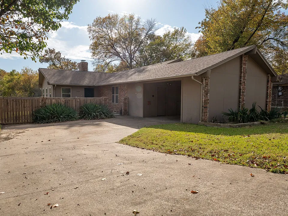 5508 Flamingo Dr
