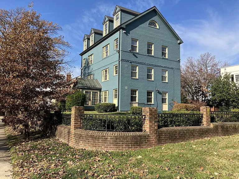 907 Church St — Photo 23