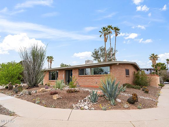 2nd image of 9209 E Calle Kuehn