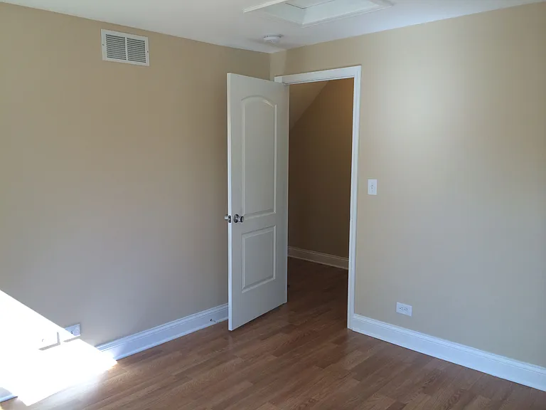 3217 Emmaus Ave — Photo 7