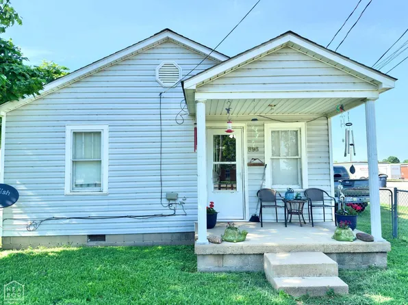 896 E Main St, Piggott, AR 72454