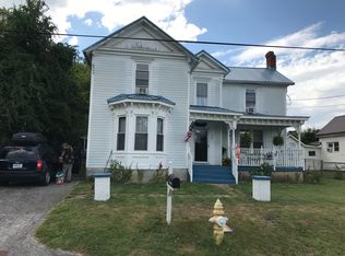 302 Cliff St, Pulaski, VA 24301