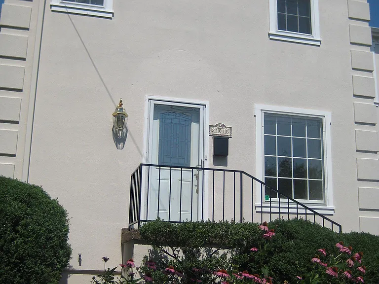 2101B Natchez Trce — Photo 1