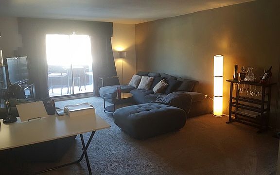 2nd image of 840 Wellington Ave Unit 219