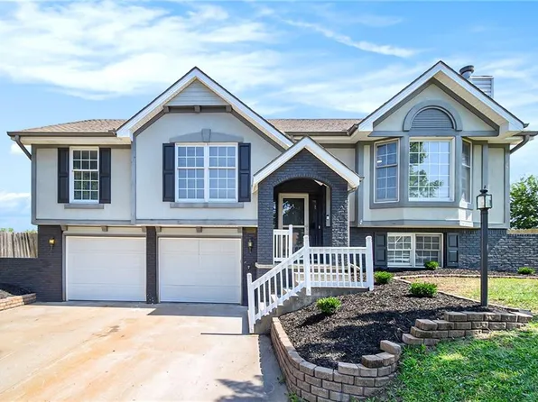 3905 Remington Ct, Saint Joseph, MO 64506