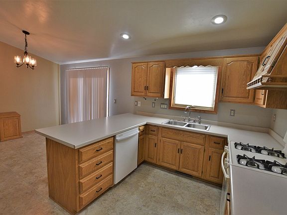 Appliances included