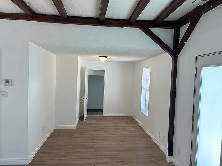 1551 Jefferson St — Photo 10