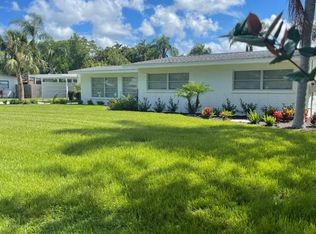 5823 Wildwood Ave, Sarasota, FL 34231