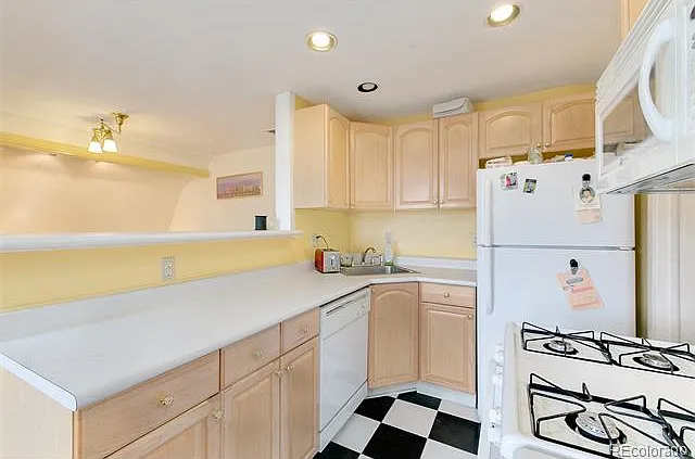 1410 Columbine St #3 — Photo 2