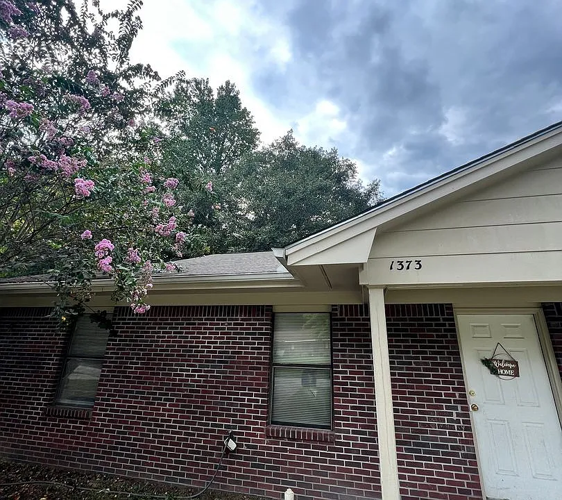1371-1373 Hampton Dr
